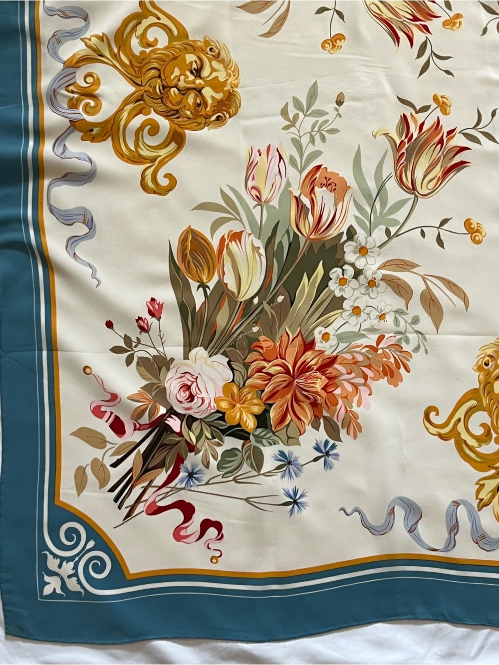Vtg Metropolitan Museum of Art Silk Floral Medallion Cream Teal Boarded 48x44 - Picture 2 of 8